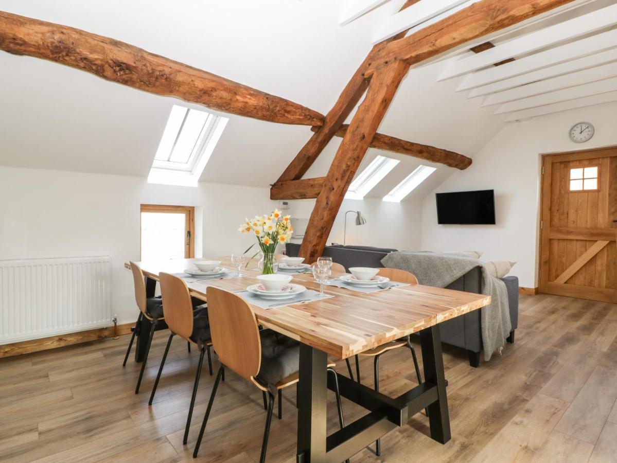 Lower Venn Granary Apartment 2 Wellington  エクステリア 写真