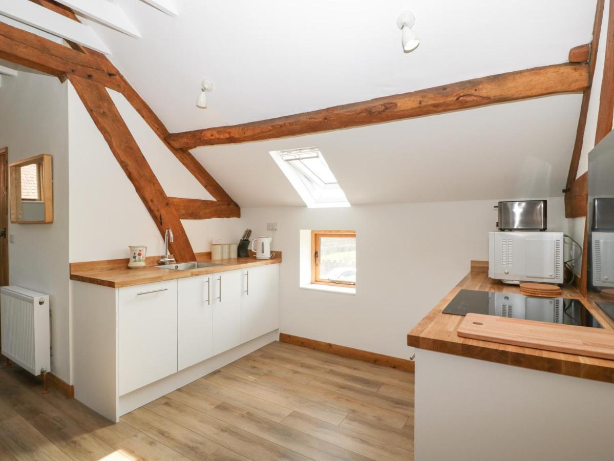 Lower Venn Granary Apartment 2 Wellington  エクステリア 写真