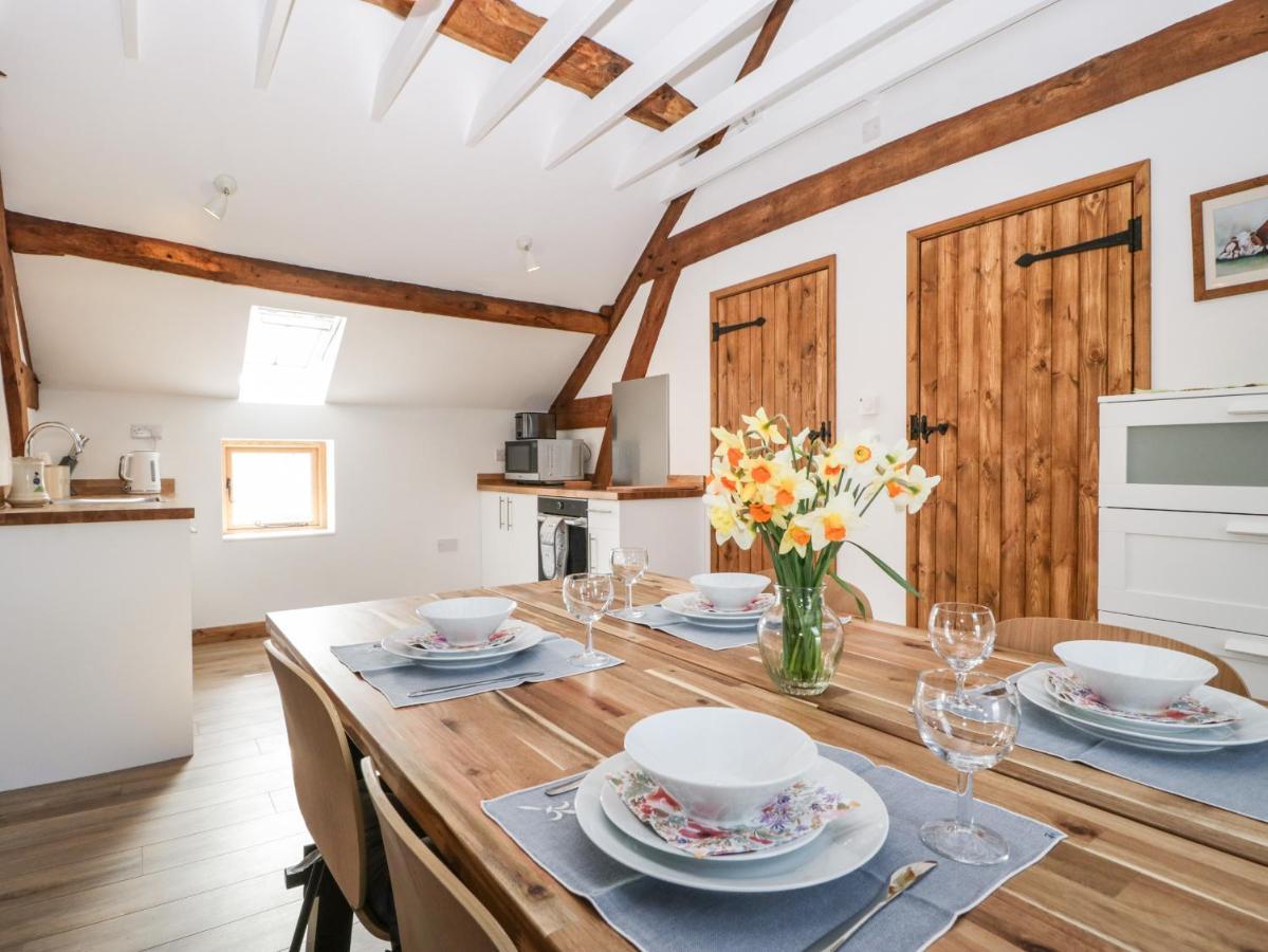Lower Venn Granary Apartment 2 Wellington  エクステリア 写真