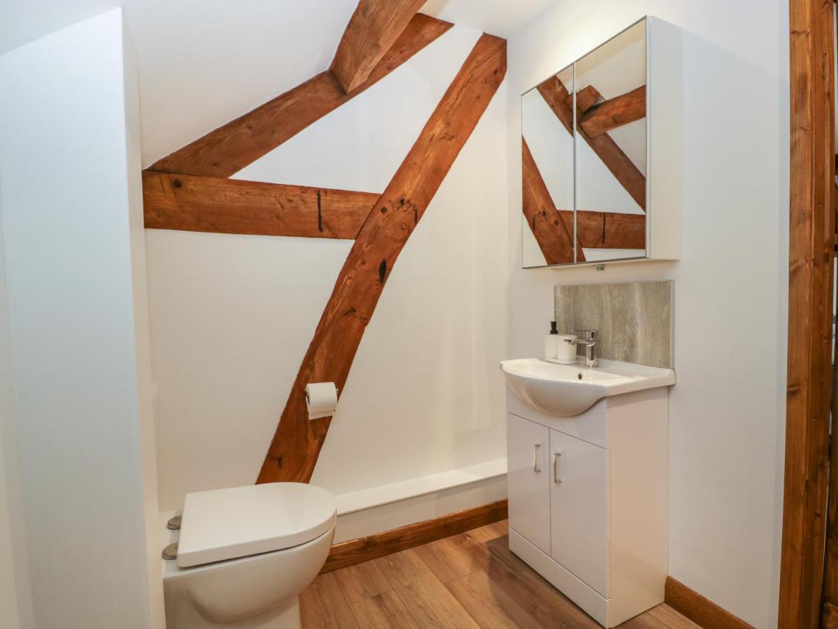 Lower Venn Granary Apartment 2 Wellington  エクステリア 写真